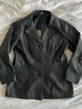 Black Women's Vintage Colombian Leather Jacket